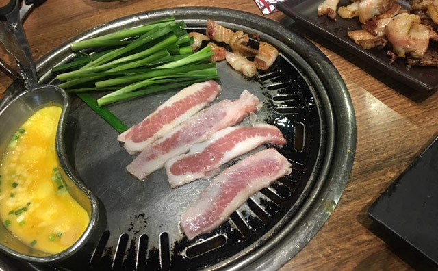 韩桃宫韩国正宗烤肉，探寻世界美味，融合中式炭烤