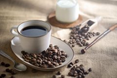 巨头和新生品牌纷纷入局，咖啡供应链正被趟平