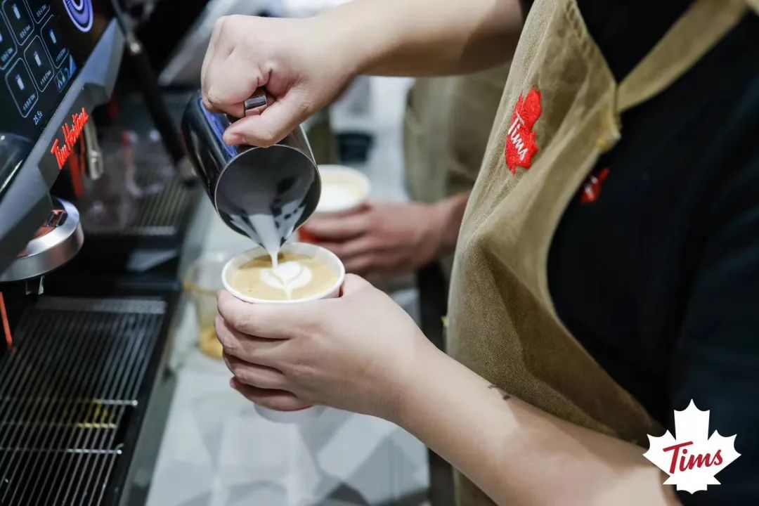 去年亏了3.83亿依然借壳上市，咖啡连锁Tims中国急什么？