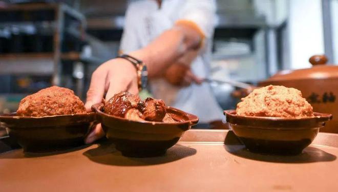 外卖不该成了餐饮浪费“高发区”