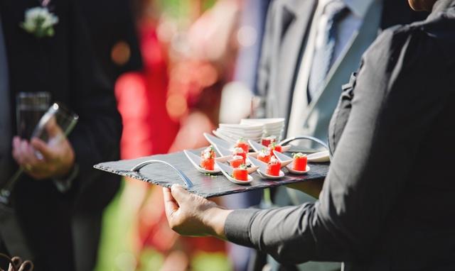 2023年刚开始，已经有一批餐企被曝跑路、倒闭……