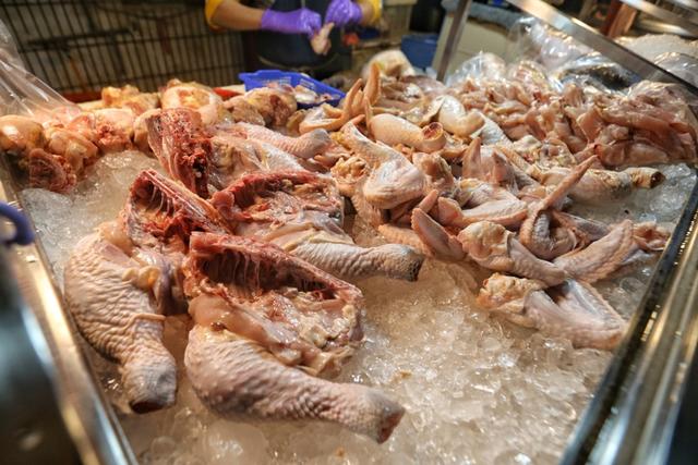 缺蛋问题还没解决 岛内鸡肉也短缺了