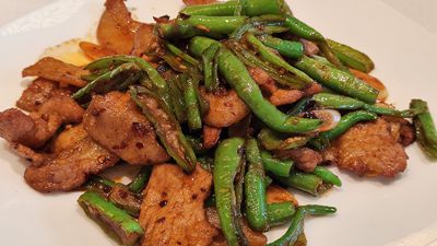 成都一外卖平台商家 12张营业执照10张为假证