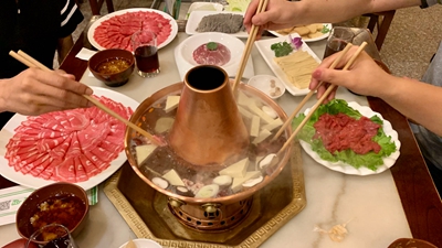 九江一火锅店收消毒餐具费 被市场监管部门罚