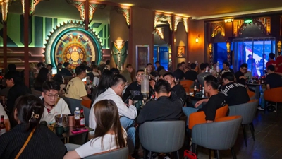 海伦司“小酒馆第一股”背后，一场短暂的繁华