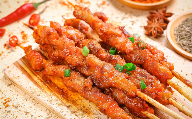 新开的烧烤店怎么吸引客人，几招让你的店生意红红火火