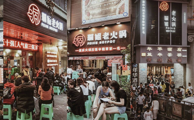 珮姐老火锅怎么出名的，珮姐老火锅总店在哪里