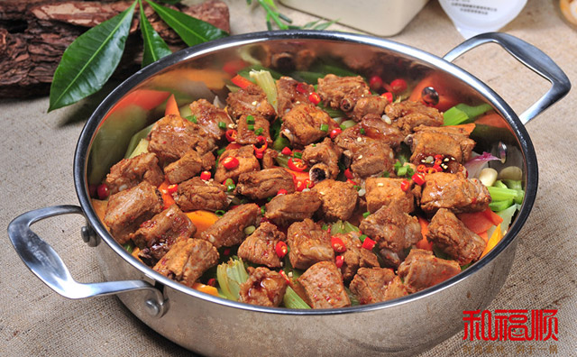 新手自己开一家焖锅店,这些一定要了解 新手自己开一家焖锅店,这些一定要了解