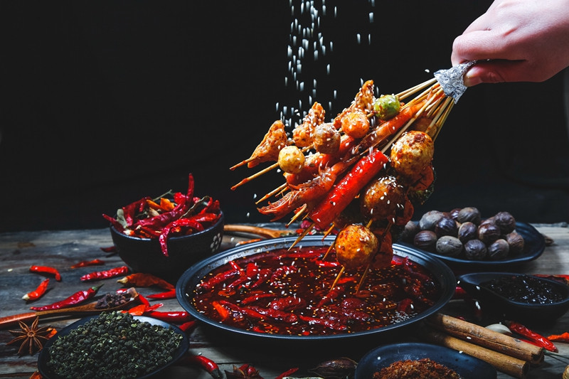 近10万元加盟“小郡肝串串香”,还没开业就被要求拆除招牌,咋回事?