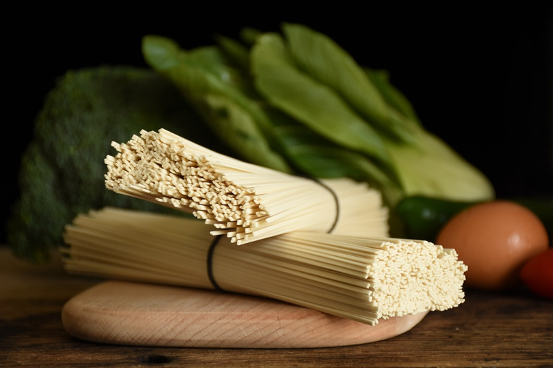 克明食品股价下滑38%,逾6亿定增终止