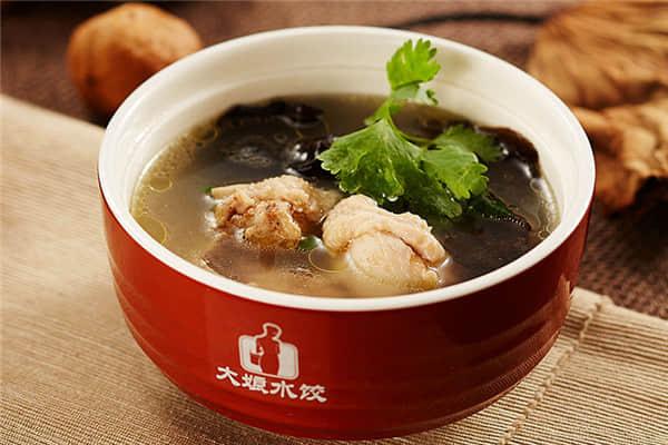 大娘水饺和江南小镇哪个值得加盟？轻松一比就知道答案了！