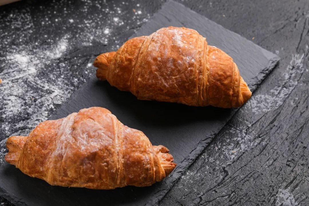 蓝瓶咖啡将在中国开设第二家店;美团试水骑手评价算法新规