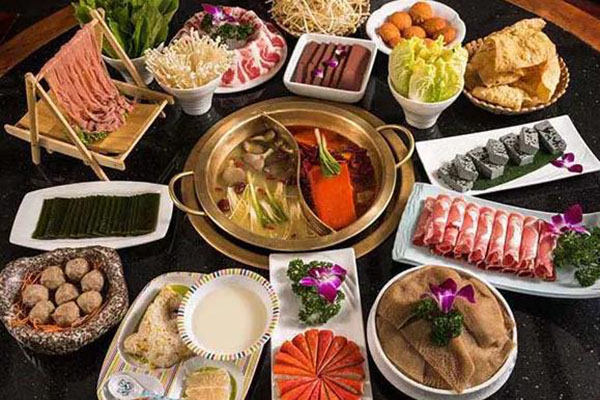 小天鹅火锅餐厅加盟费:25万元(月利润16万)