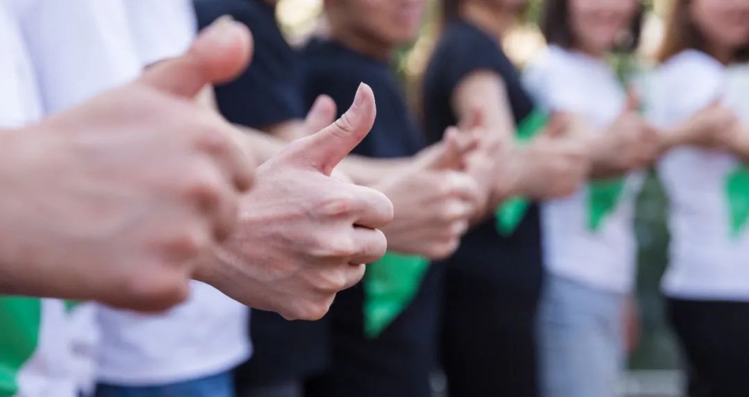 拼命栽培员工,让他强大到足以离开