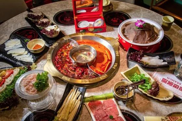 德庄火锅加盟费多少钱:5-10万(月利润20万)