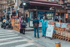 杭州、深圳多地出手“救市”，疫情下的餐饮业