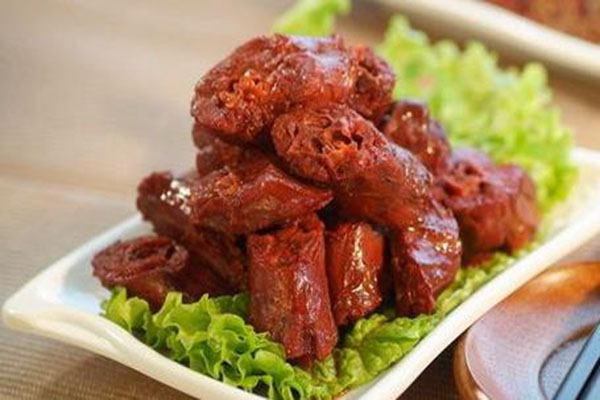 卖鸭脖一个月能赚多少:1.2-4.5万（开鸭脖店的忠告）