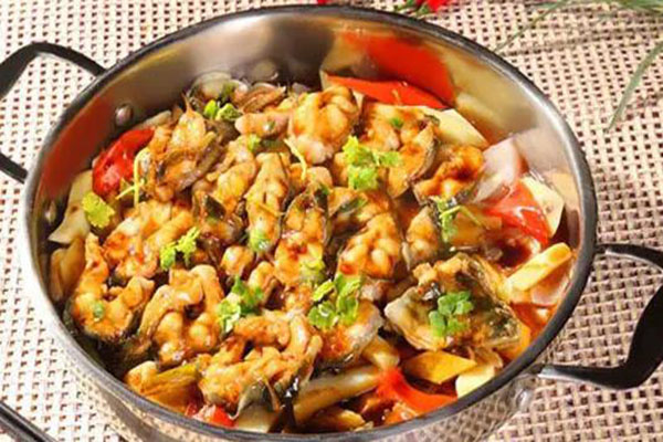 怎样经营好焖锅店:选址、装修、服务、菜品