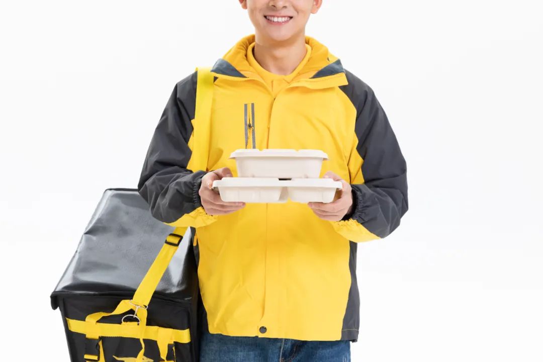 首例扫码点餐侵权案判决；男子称加盟奶茶店诈骗亲友350万