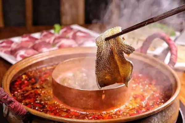 火锅几月到几月属于淡季:6-8月（夏天火锅店如何经营）