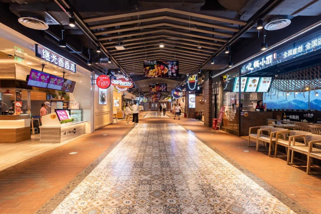 茶颜观色因不正当竞争被强制执行172.5万元；朴新教育尝试转型餐饮业