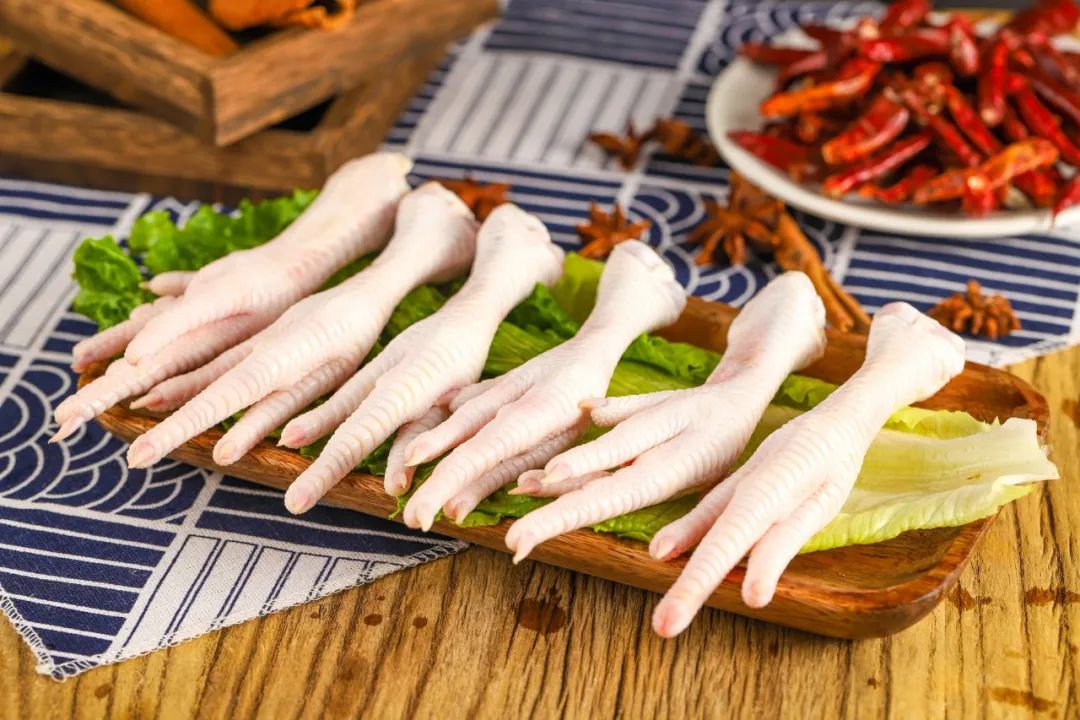 千亿泡卤赛道，暴利凤爪成为「大品类」