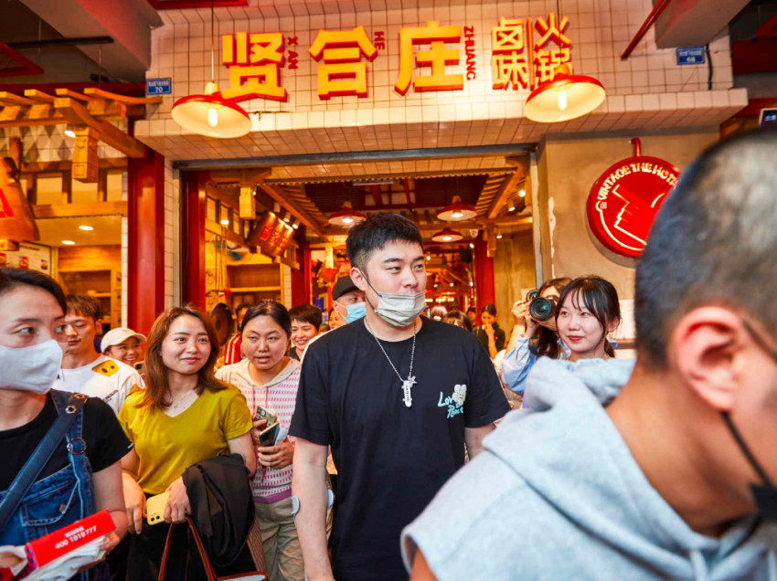 收割3.8亿后，陈赫正式退出贤合庄！