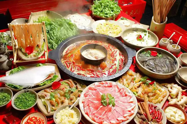 火锅店投资大概多少钱:30万元（年利润19万起）