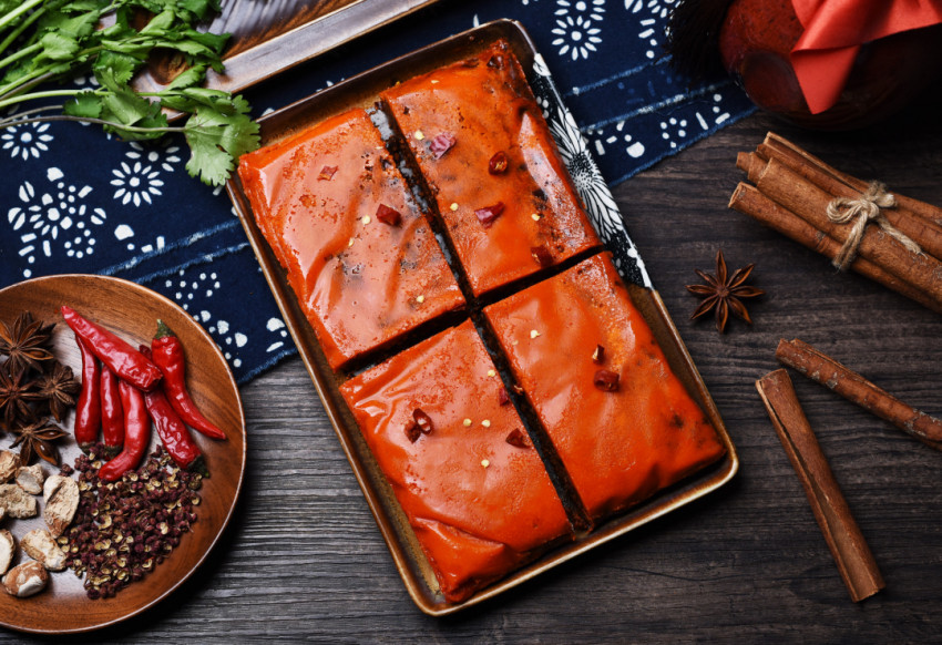 牛油又迎涨价潮，数十万火锅餐企如何应对成本困境？