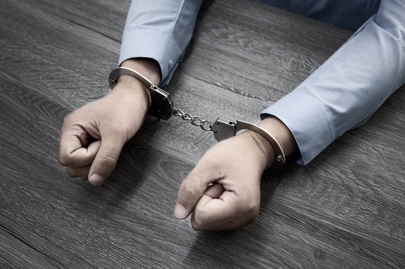 小吃店代售“止咳水”含违禁成分,男子构成毒品犯罪被判刑