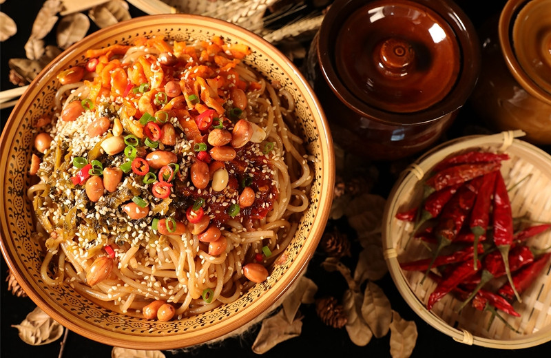 「滕阁巷」完成数百万元天使融资，让速食还原传统美食风味