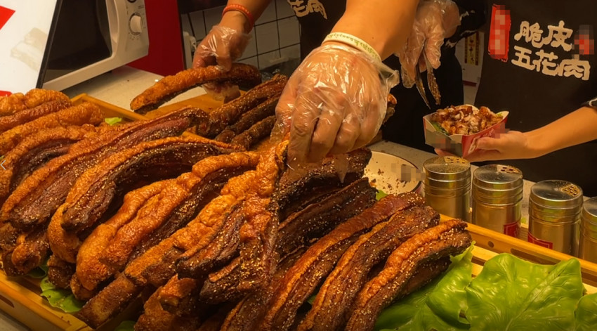 一地鸡毛的脆皮五花肉,给餐饮创业者哪些启示?