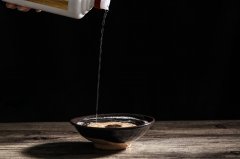 高度酒没有保质期？一餐馆因售过期保健酒被罚