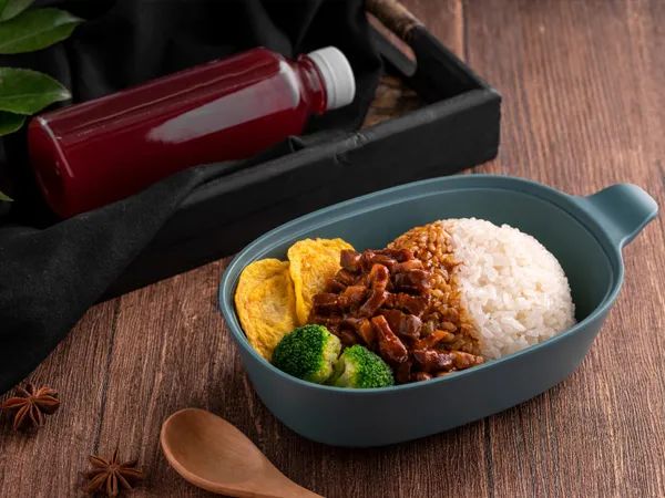 中式快餐品牌老娘舅拟在沪市主板上市;广州过半五星级酒店餐厅上线外卖