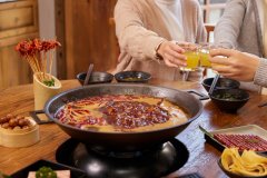 以为是免费喝的水，却被收177元，吃火锅遭遇“