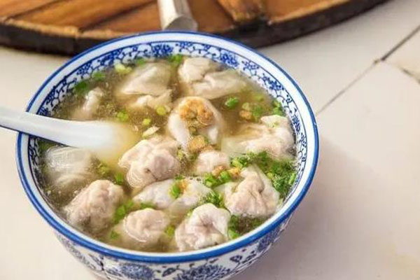 开一个馄饨店要准备什么:选址、装修、资金等