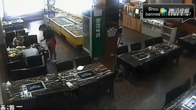 康定一饭店突发火灾,多人跳楼逃生!