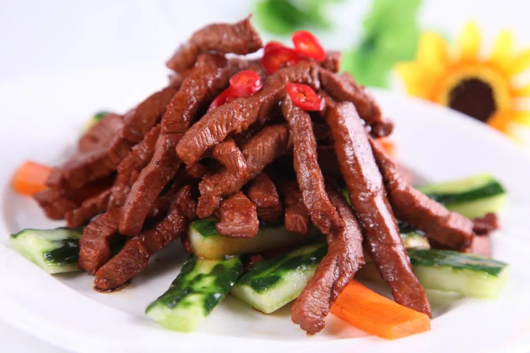 ​惠发食品1.5亿开拓预制菜产业链，破解增收不增利困局！