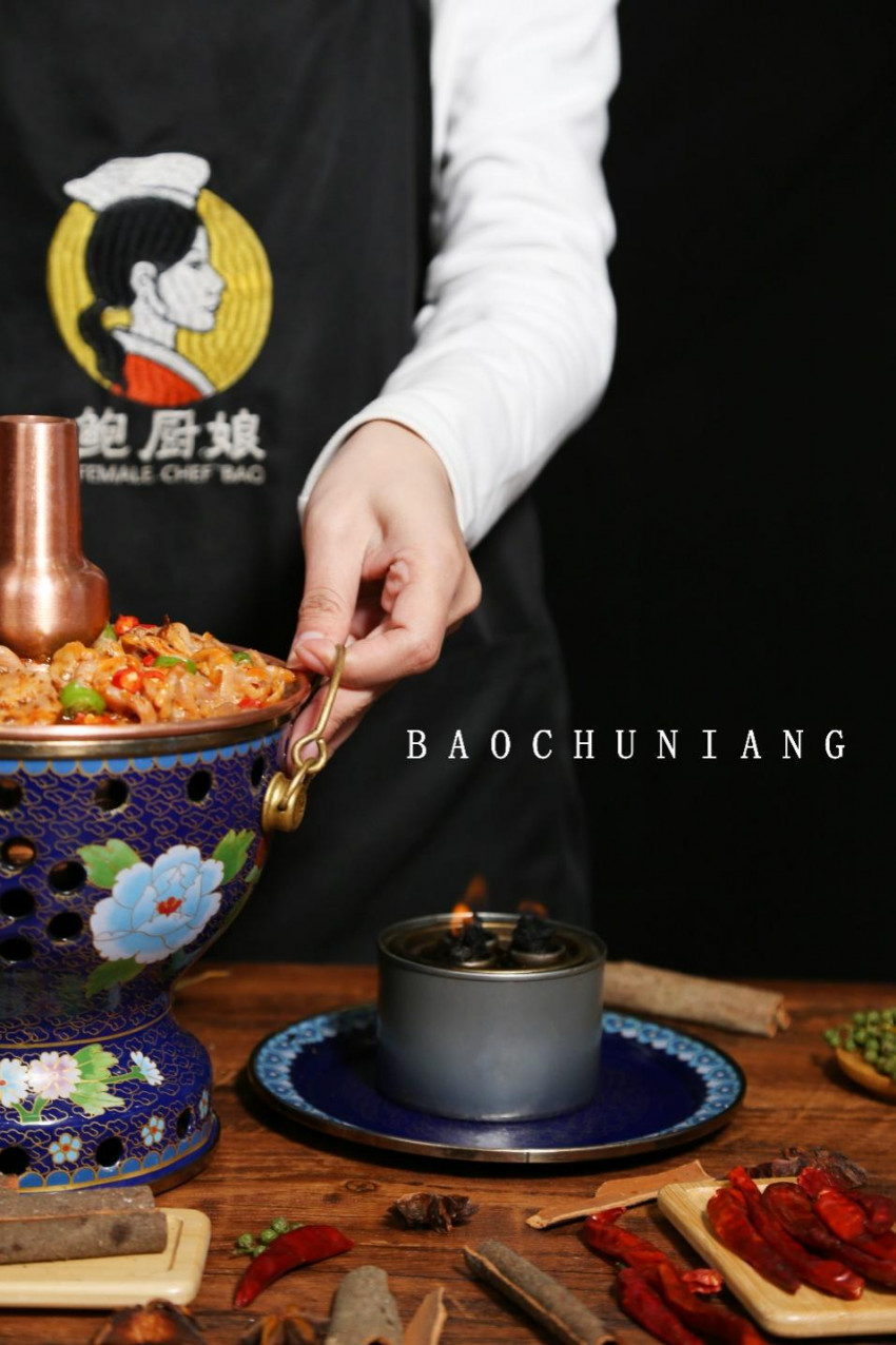 鲍厨娘“白天黄焖鸡，晚上火锅鸡”双倍盈利模式，让众多小投资创业者受益