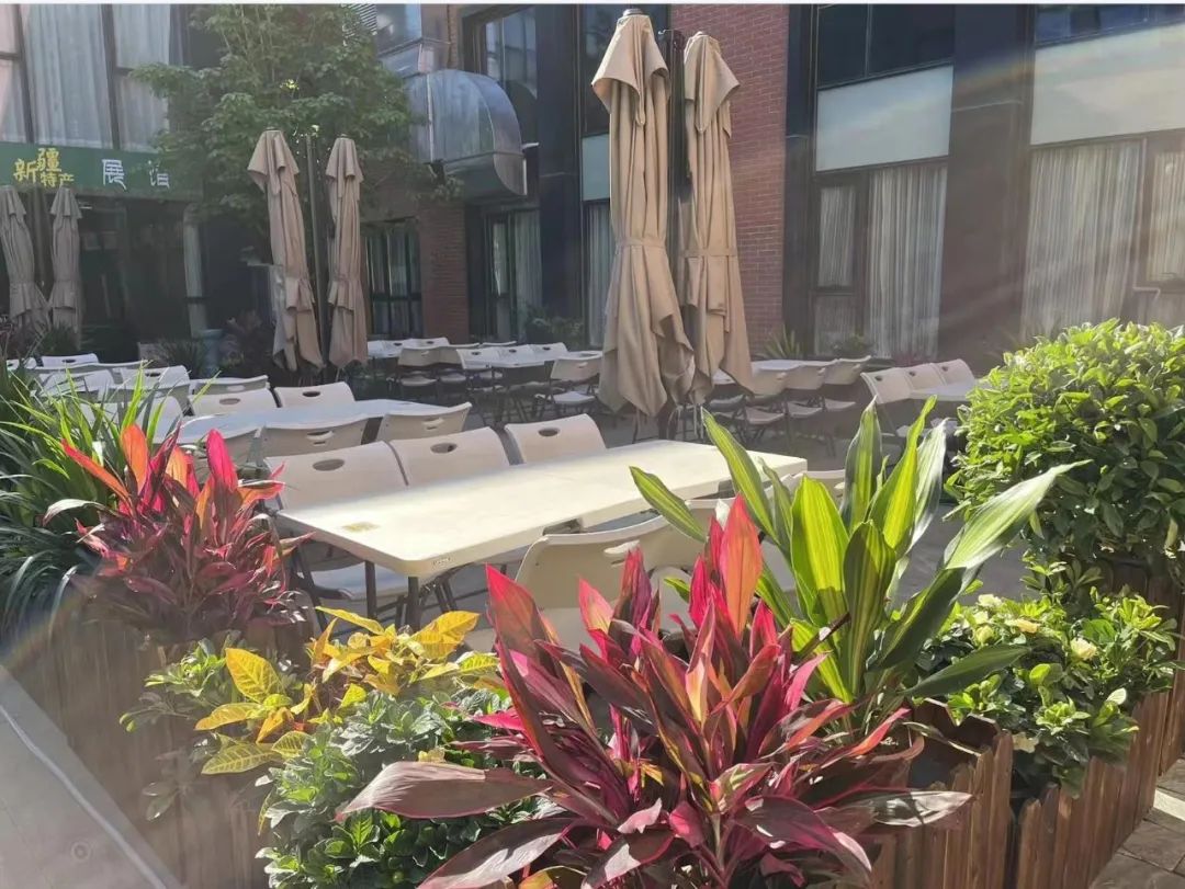 新疆被全国游客挤爆！悄悄走热的新疆菜未来可期？