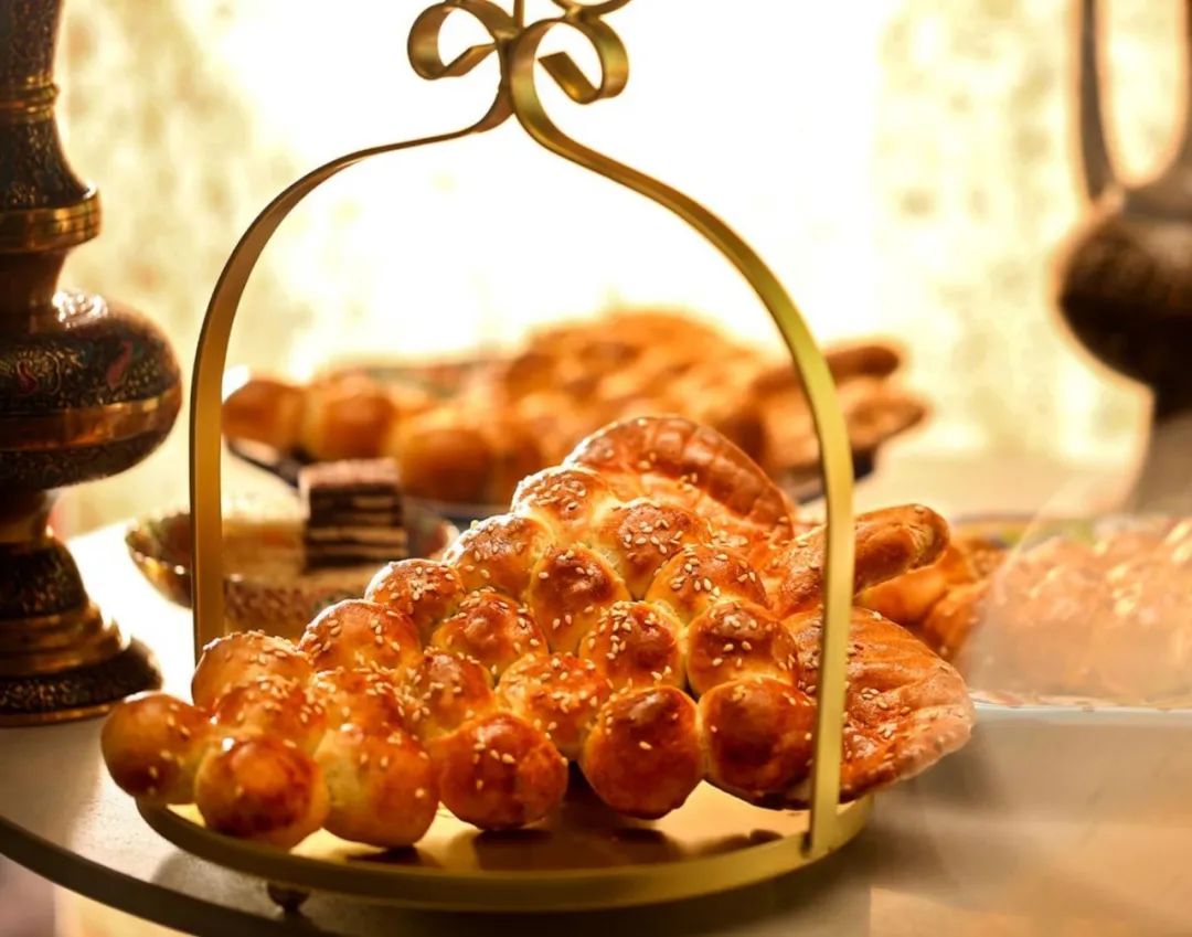 新疆被全国游客挤爆！悄悄走热的新疆菜未来可期？