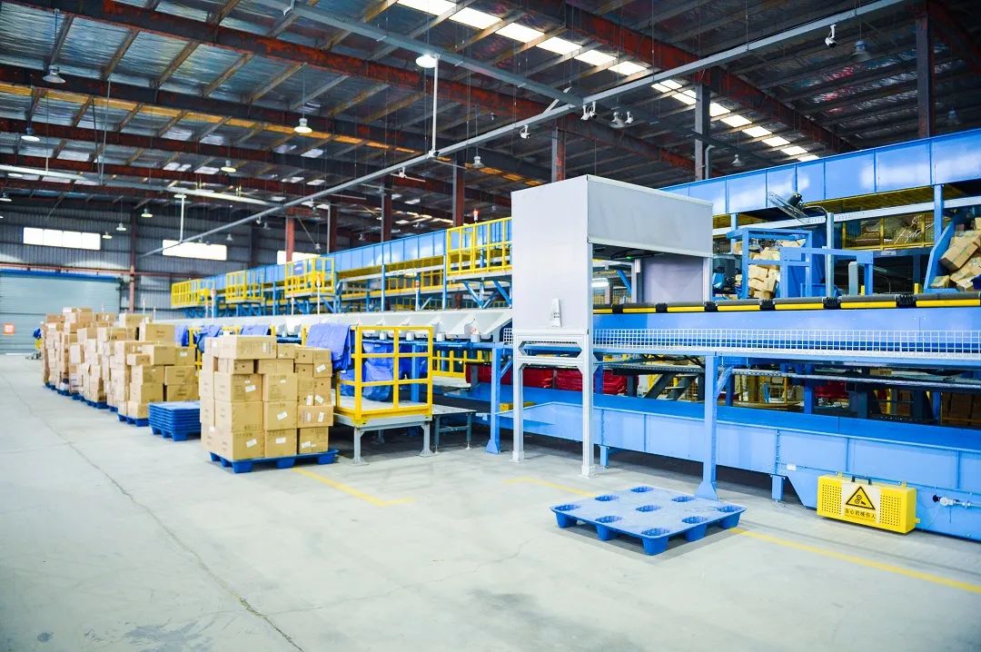 首店关门、加盟商被曝亏损!舌尖英雄切入预制菜失败?