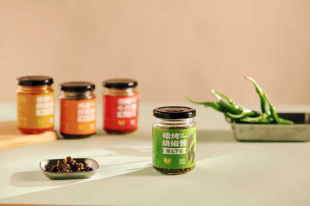 一场寻辣之旅，我们看到了餐饮“成瘾性”事业的潜力