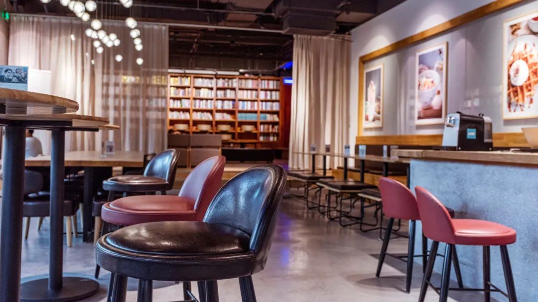 探访10家新店后，我发现有人以创意的名义，把咖啡做歪了