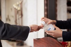 如何做好餐饮场所的防疫管理？上海松江：督促