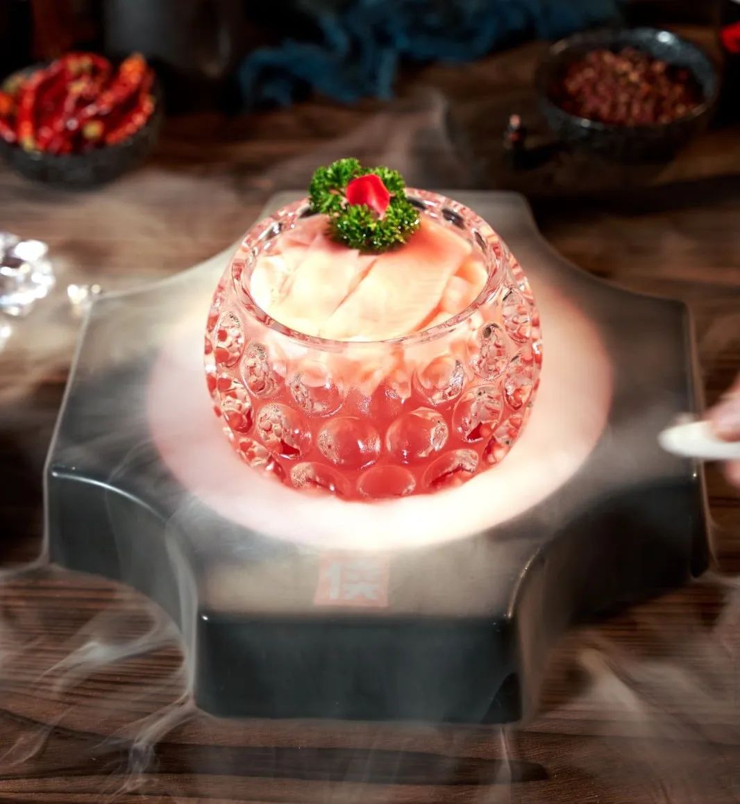 一颗虾滑引来百万关注，暗藏蜀大侠怎样的品牌实力？