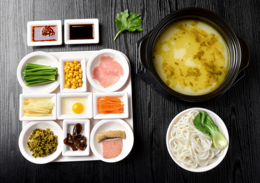 群雄割据，云南米线赛道能否冲出千店品牌？