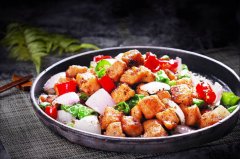 智纲智库王志纲批预制菜是“猪狗食”，公司回