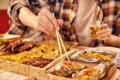上海餐饮消费已恢复超八成 ，“首店经济”增加