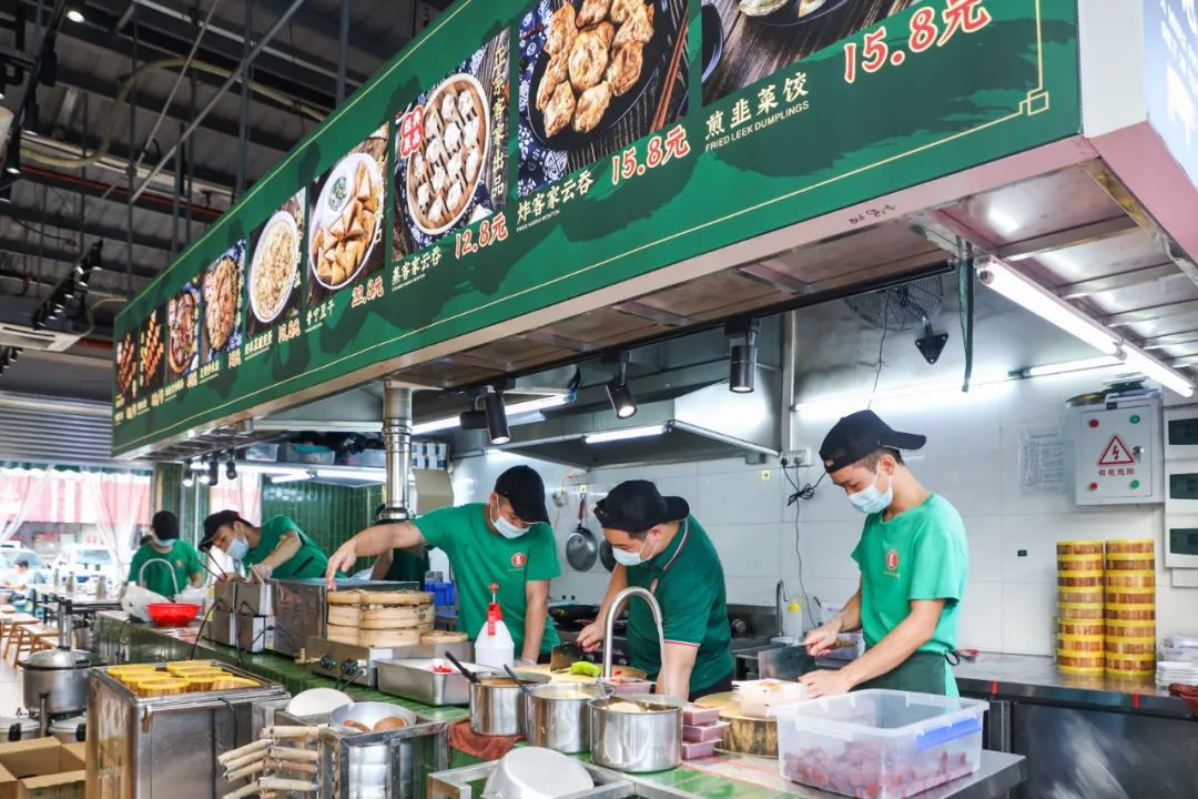 出身广东小县城，“蹿红”珠三角！猪杂粥凭啥打开流行密码？